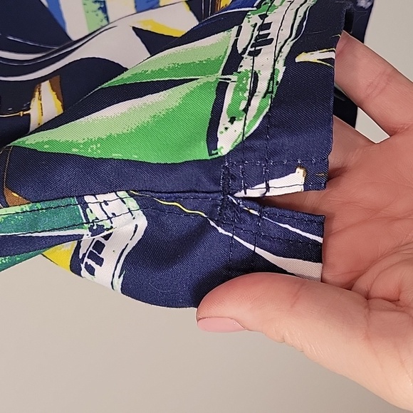 Lands End 6 inch Volley Sailboats Men Size Medium Swimsuit - Picture 4 of 8